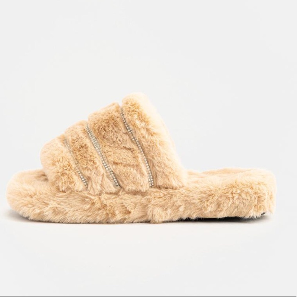 NWT Rhinestone Faux Fur Slippers Size 7 - Picture 4 of 9